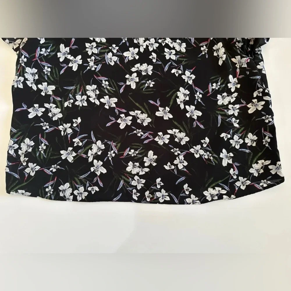 Banana Republic Black with Floral Print Floral Tank Top size Small - Picture 5 of 7